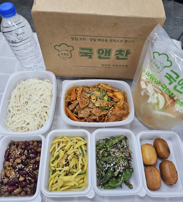 오늘의반찬 5종세트(초계국수,오삼불고기,꽈리고추멸치볶음,모둠콩조림,감자볶음,어린이-한입핫도그)